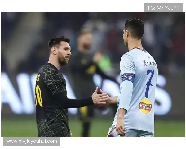 从梅西足球视角深度解析现代比赛智慧与个人技术融合路径全景探究